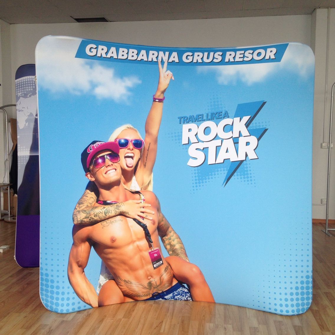 Curve Tension Fabric Display